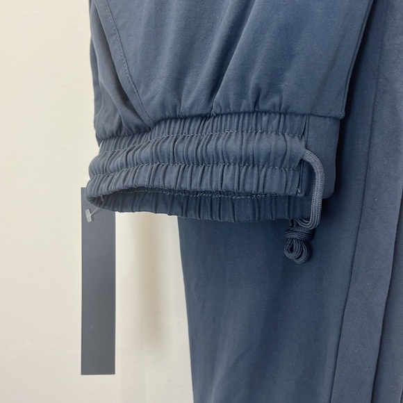 Joggers - Picture 3 of 8